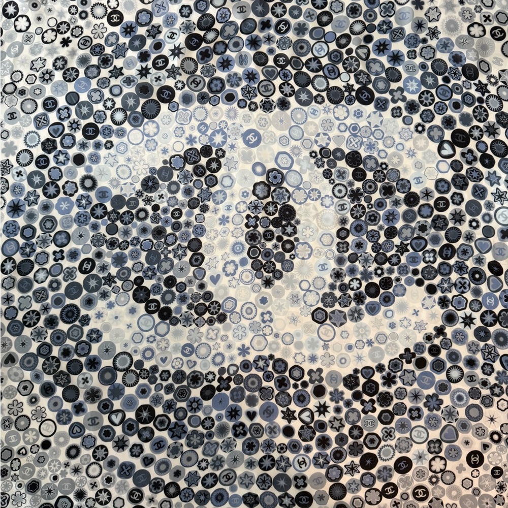 CHANEL Black and White silk Scarf